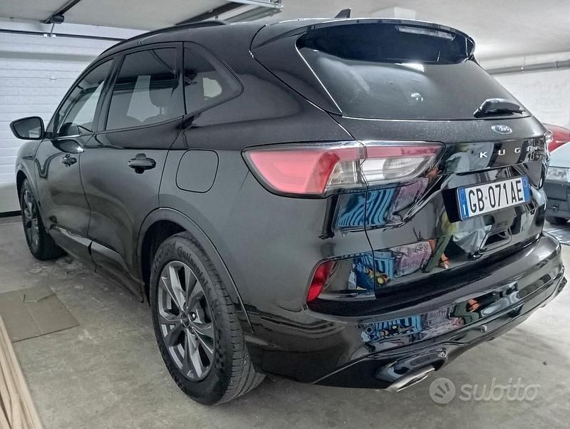 Usata Ford Kuga 120 CV (88 kW) 2021 SUV