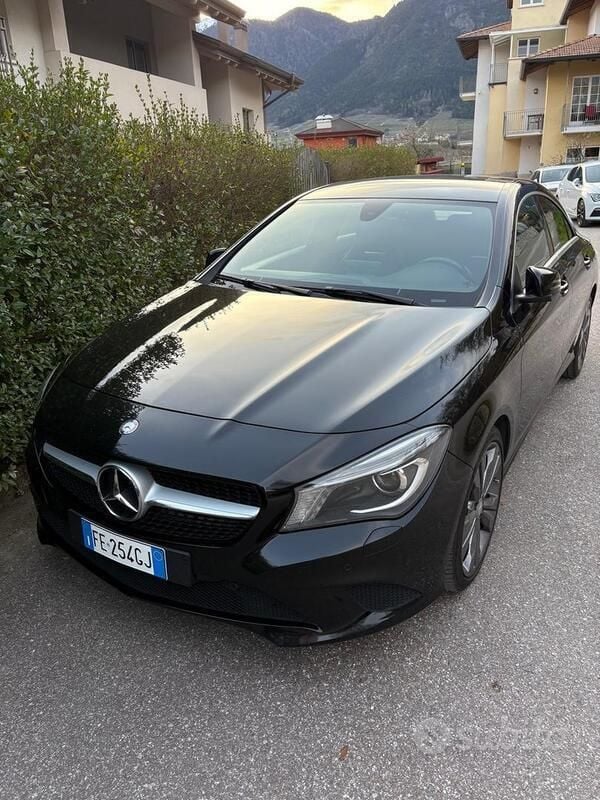 Usata Mercedes CLA200 Premium 2015 Nero Coupé