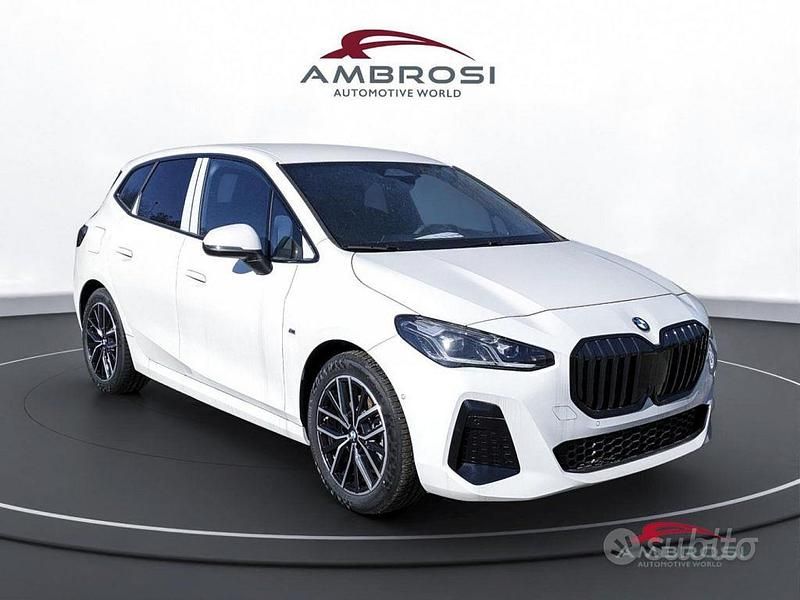 Nuova BMW 220 Active Tourer M Sport 156 CV (114 kW) 2025 Bianco Monovolume