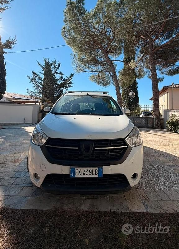 Usata Dacia Lodgy 116 CV (85 kW) 2017 Bianco Monovolume