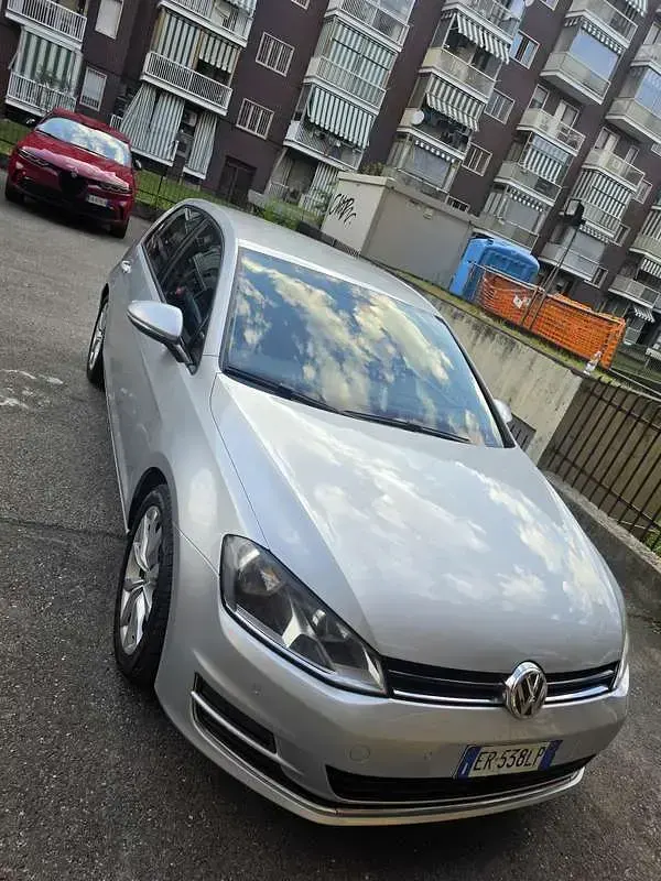 Usata VW Golf VII Highline 122 CV (89 kW) 2013 Berlina