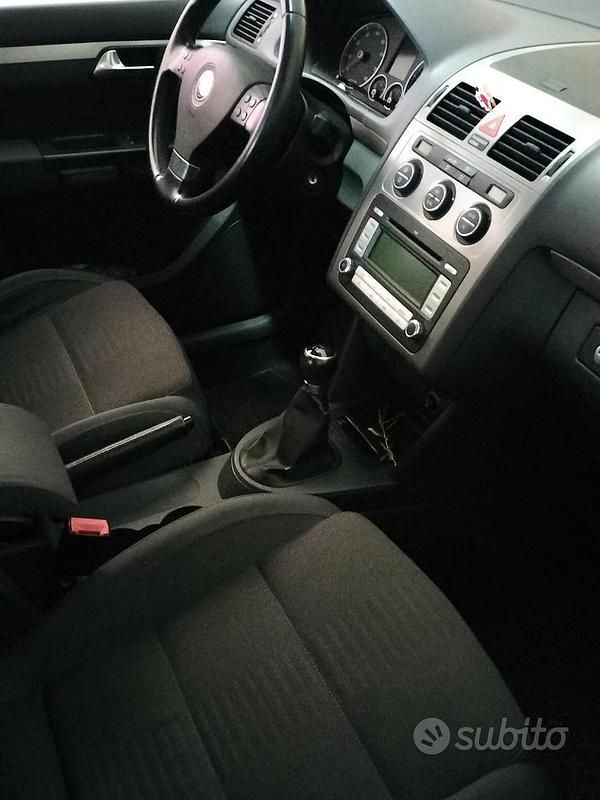 Usata VW Touran 2008 Grigio Monovolume