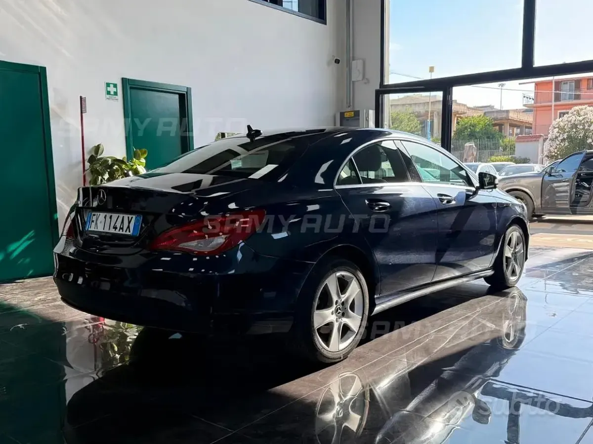 Usata Mercedes CLA180 Executive 109 CV (80 kW) 2017 Blu/azzurro Coupé