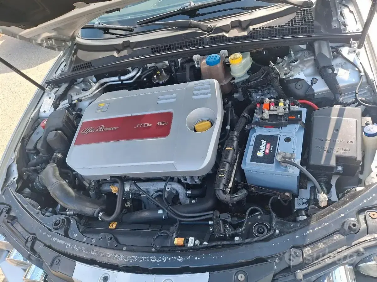 Usata Alfa Romeo 159 150 CV (110 kW) 2007 Grigio Berlina