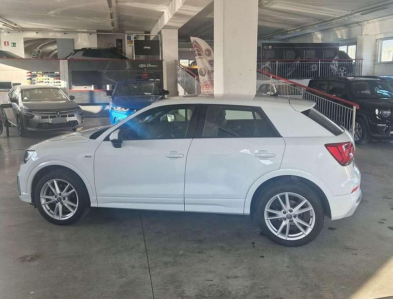 Begagnad Audi Q2 S-Line 116 HK (85 kW) 2018 Vit SUV