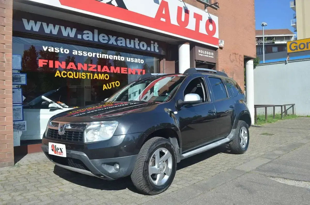 Usata Dacia Duster Lauréate 110 CV (80 kW) 2012 Nero SUV