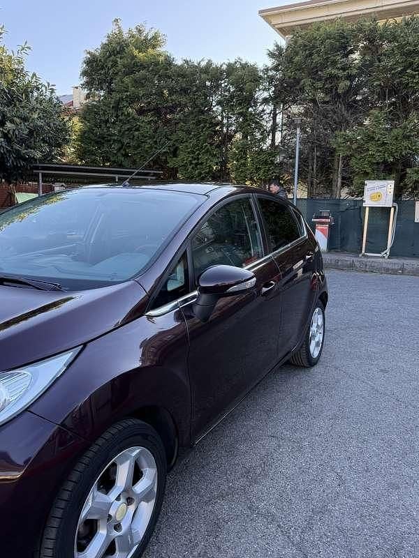 Usata Ford Fiesta 90 CV (66 kW) 2010 Utilitaria