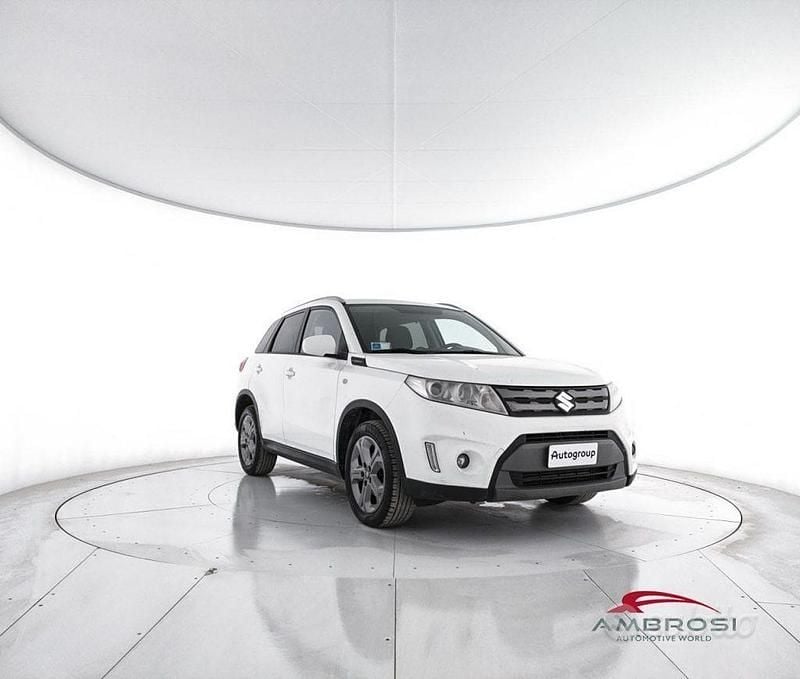 Usata Suzuki Vitara Cool 120 CV (88 kW) 2017 Bianco SUV