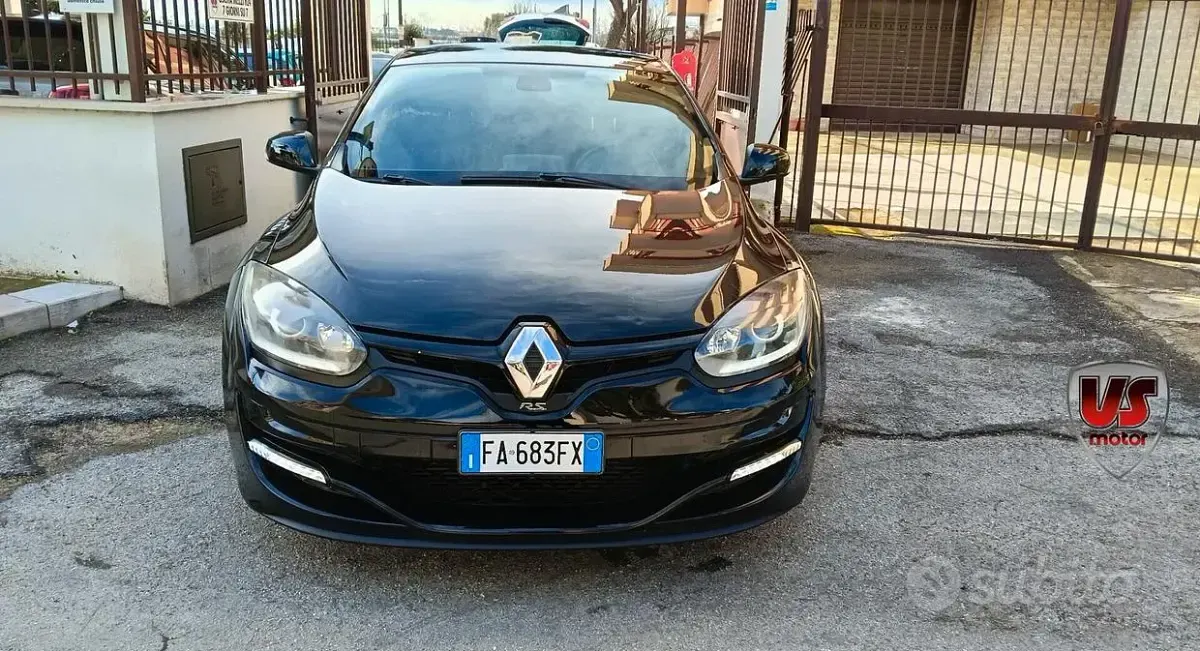 Usata Renault Mégane Coupé R.S. 265 CV (194 kW) 2015 Nero Coupé