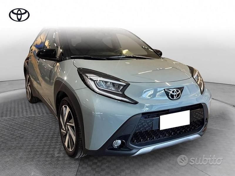 Usata Toyota Aygo X Lounge 72 CV (52 kW) 2024 Verde SUV