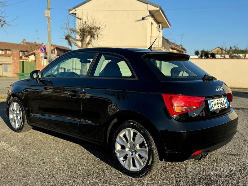 Usata Audi A1 122 CV (89 kW) 2011 Nero Utilitaria