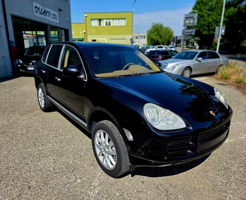 Nero Usata 2006 Porsche Cayenne SUV | 9999 € (Super prezzo) - Immagine 1/4