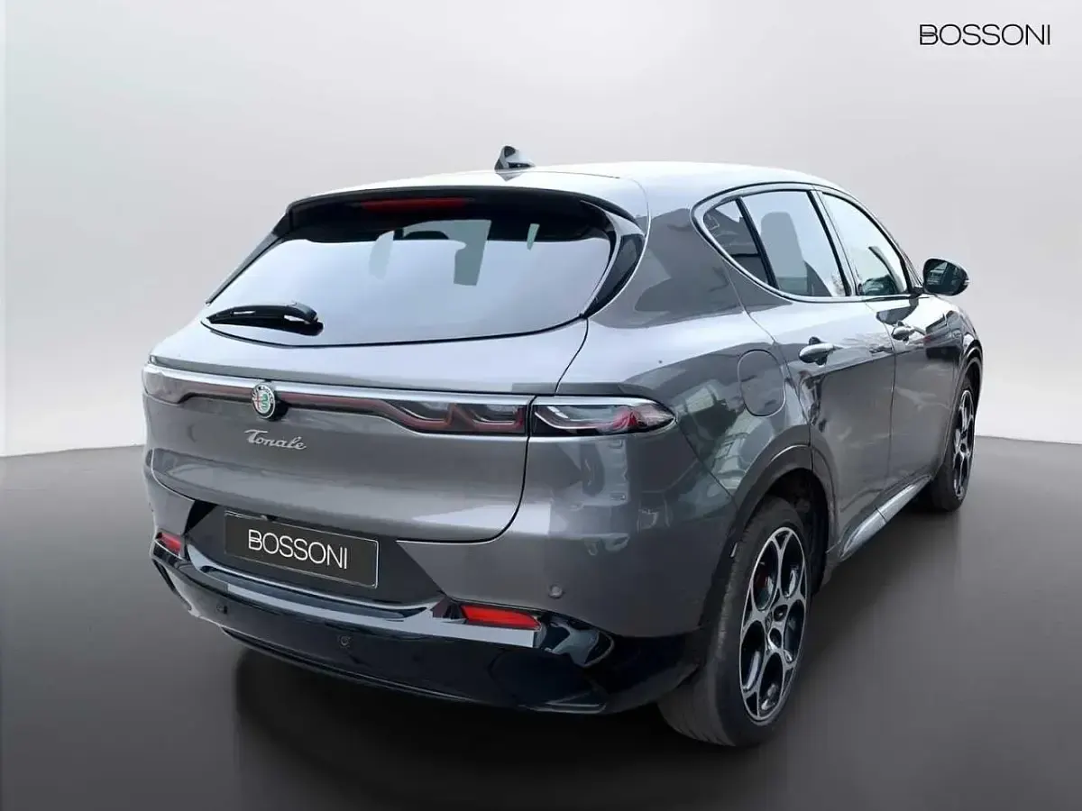 Usata Alfa Romeo Tonale Veloce 160 CV (117 kW) 2025 Grigio SUV
