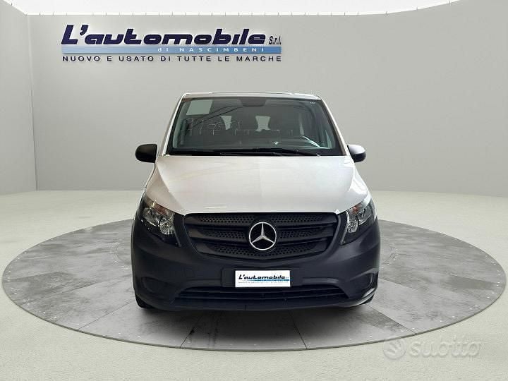 Usata Mercedes Vito 340 CV (250 kW) 2024 Bianco Furgone