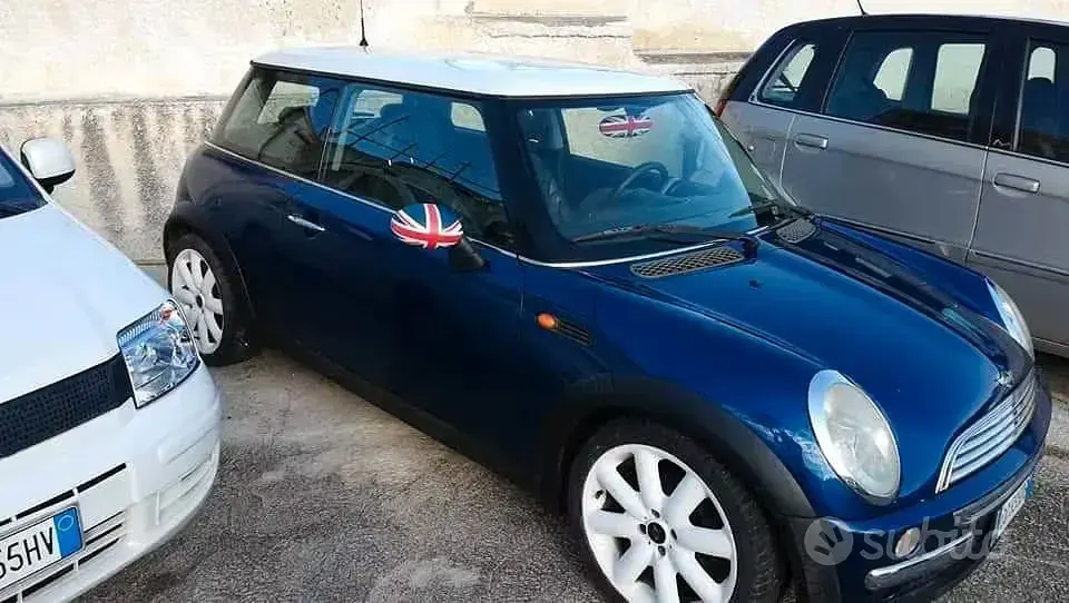 Usata Mini Cooper 116 CV (85 kW) 2002 Bluazzurro Utilitaria