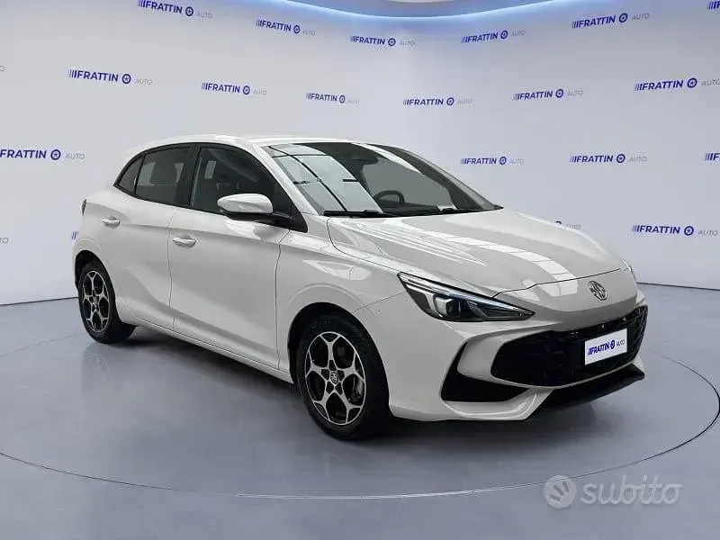 Usata MG MG3 Comfort 116 CV (85 kW) 2025 Bianco dover [wsb]  pastello Utilitaria