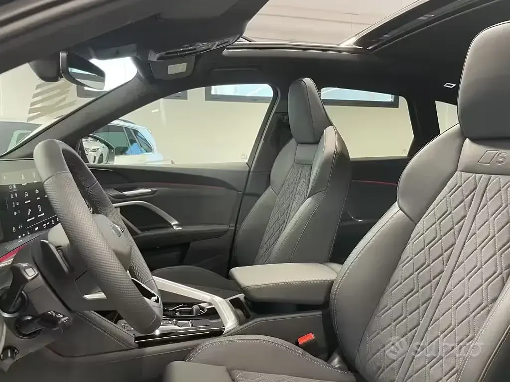 Nuova Audi Q5 S-Line 204 CV (150 kW) 2026 Grigio SUV