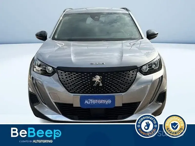 Usata Peugeot 2008 Allure 130 CV (95 kW) 2023 Grigio SUV