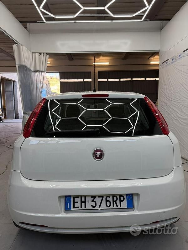 Usata Fiat Grande Punto 75 CV (55 kW) 2011 Utilitaria