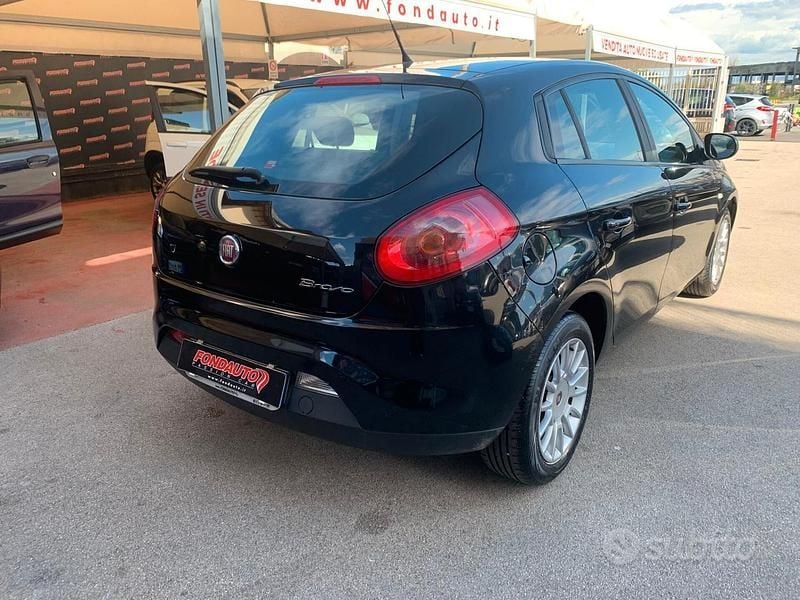 Usata Fiat Bravo 90 CV (66 kW) 2011 Nero Utilitaria