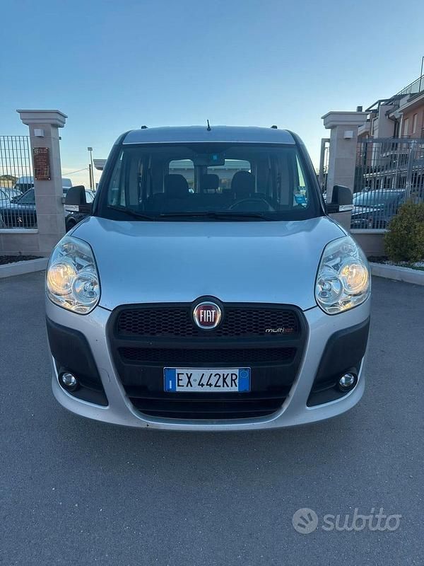 Usata Fiat Doblò Dynamic 104 CV (76 kW) 2014 Grigio Monovolume