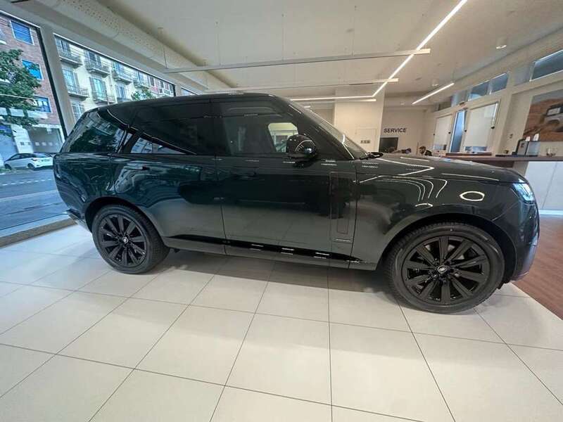 Usato 2023 Land Rover Range Rover 3.0 El_Hybrid 400 CV (175.000 €)