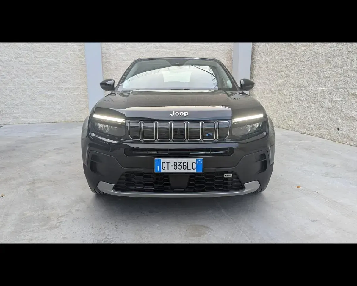 Usata Jeep Avenger EV Altitude 61 kW (84 CV) 2024 Nero SUV