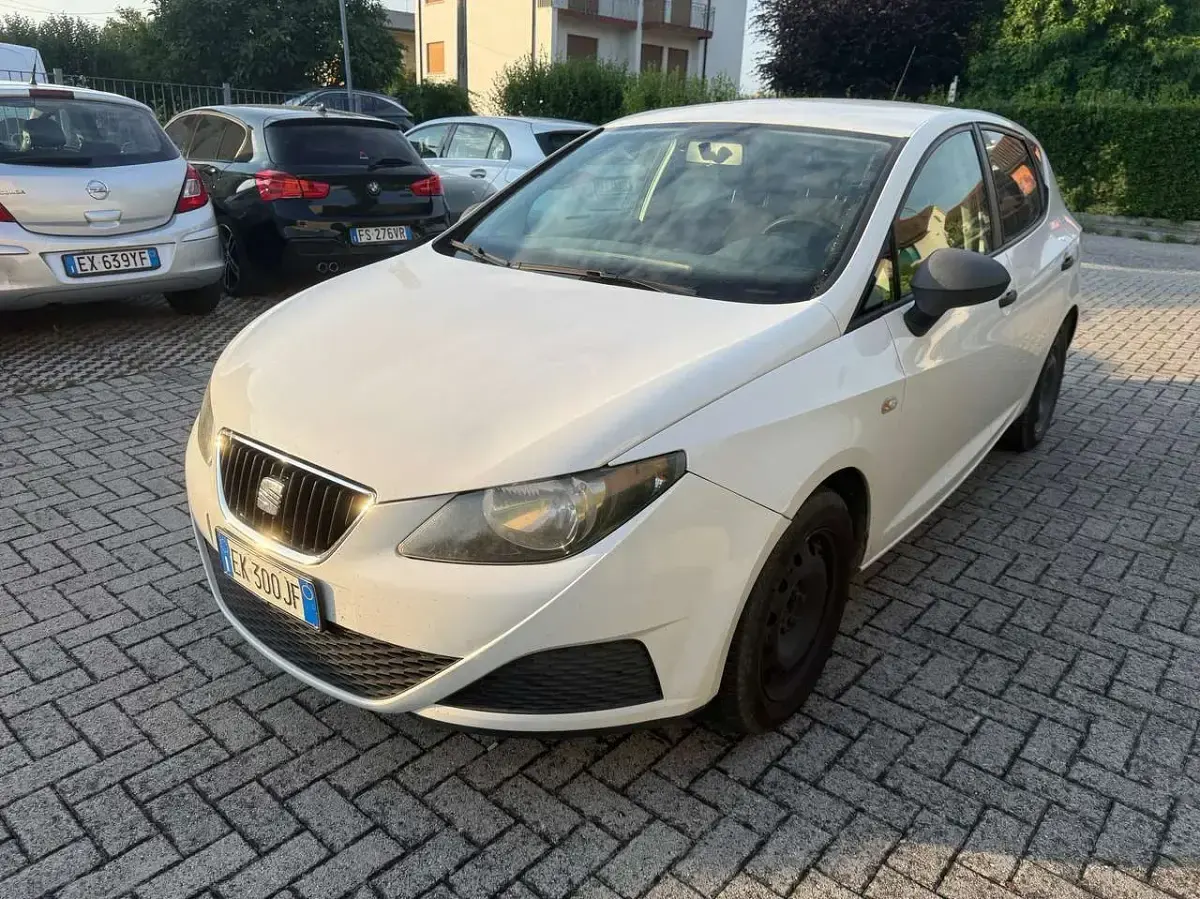 Usata Seat Ibiza 75 CV (55 kW) 2011 Bianco Berlina