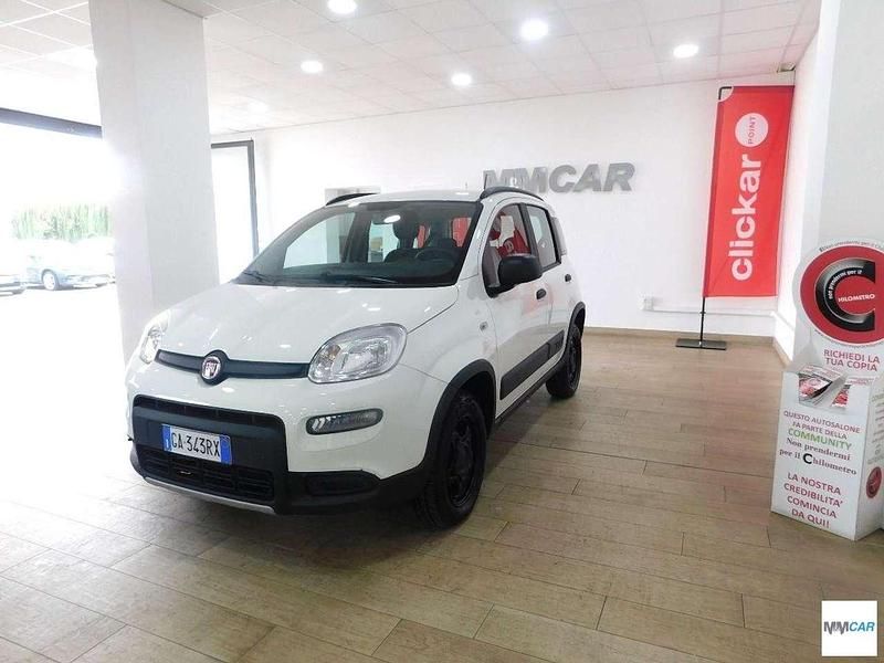 Usata Fiat Panda 4x4 S 86 CV (63 kW) 2020 Bianco Utilitaria