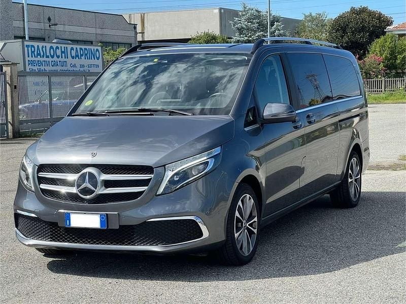 Usata Mercedes V250 Premium 190 CV (139 kW) 2021 Grigio Monovolume