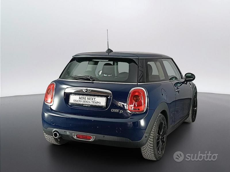 Usata Mini One D Business 95 CV (69 kW) 2015 Blu Utilitaria