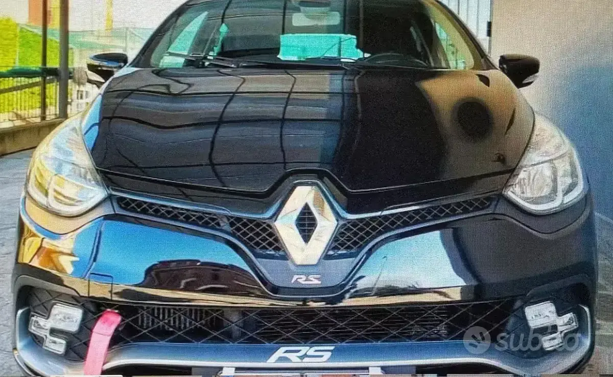 Usata Renault Clio IV Trophy 220 CV (161 kW) 2015 Nero Berlina