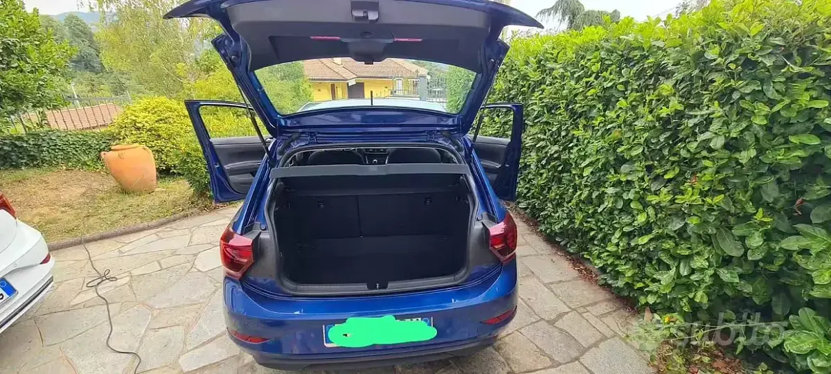Usata VW Polo Life 80 CV (58 kW) 2024 Bluazzurro Utilitaria