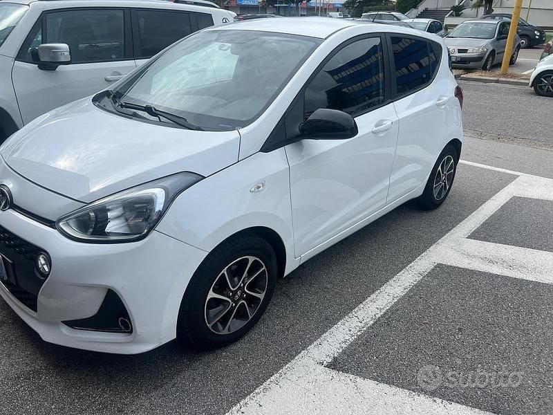 Usata Hyundai i10 Prime 69 CV (50 kW) 2019 Bianco Utilitaria