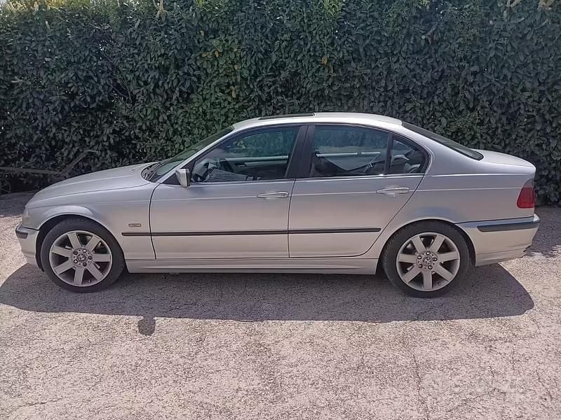 Usata BMW 330 184 CV (135 kW) 2000 Grigio Berlina