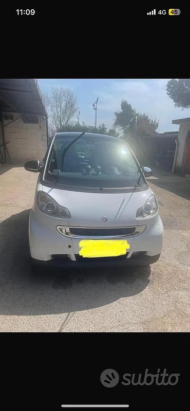 Usata 2009 Smart ForTwo Coupé Due volumi | 4000 € (Ottimo prezzo) - Immagine 1/4