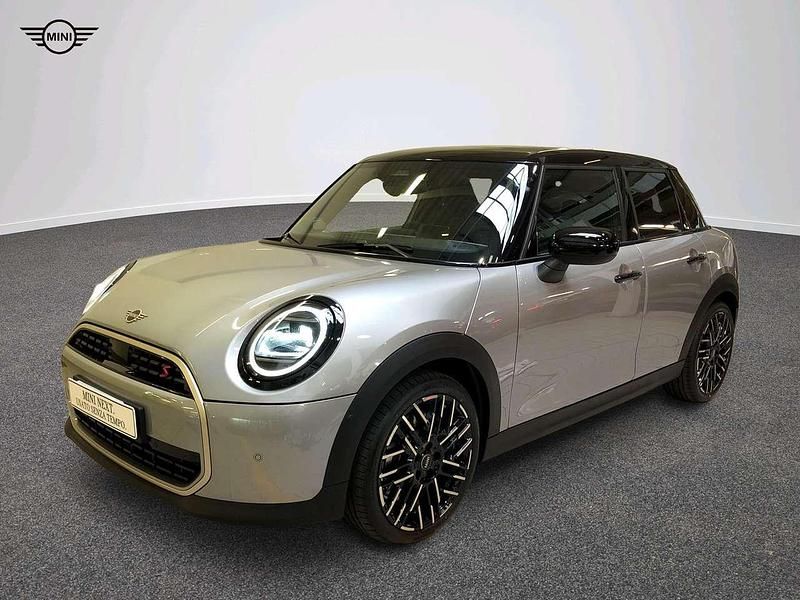 Nuova Mini Cooper Favoured 150 kW (204 CV) 2025 Grigio Utilitaria