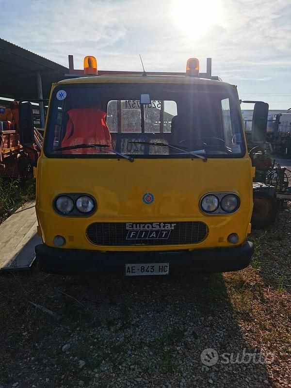 Usata Mercedes 240 1981 Bianco Berlina