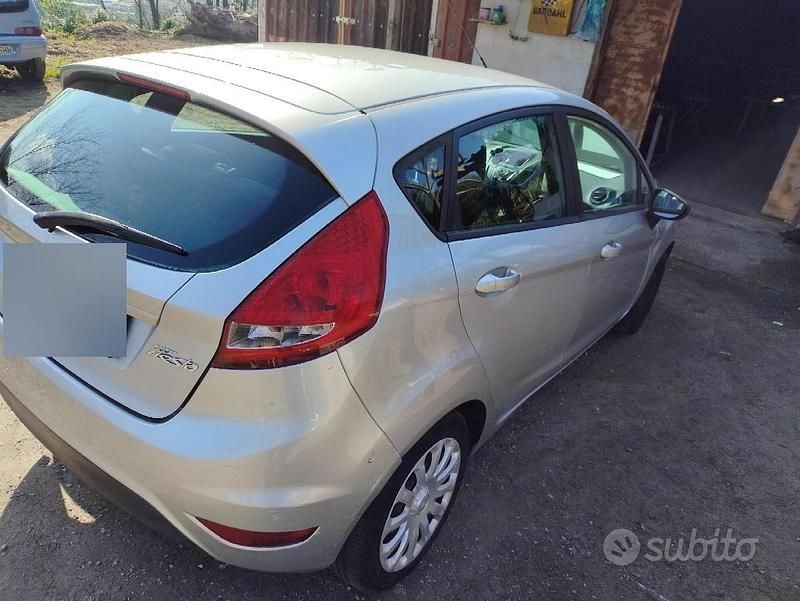 Usata Ford Fiesta 97 CV (71 kW) 2009 Utilitaria