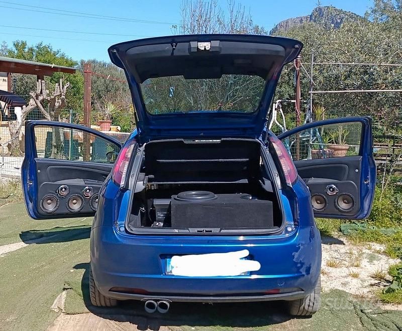 Usata Fiat Punto 2002 Blu Utilitaria