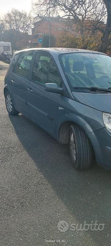 Grigio Usata 2007 Renault Scénic II Monovolume | 1500 € (Ottimo prezzo) - Immagine 1/4