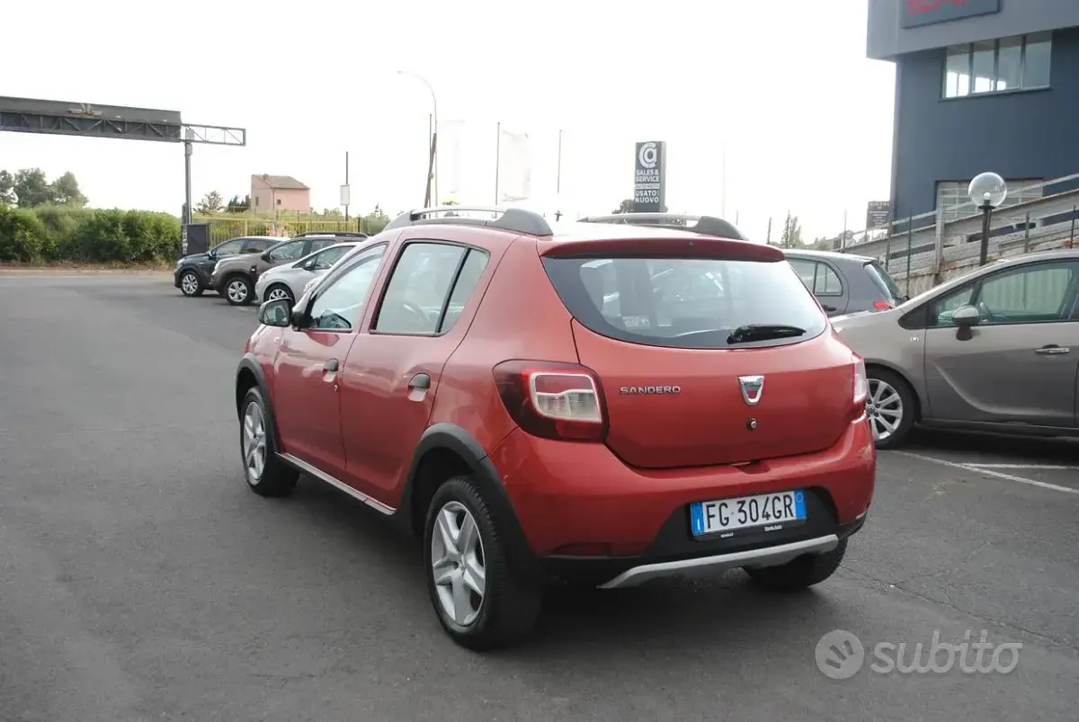 Usata Dacia Sandero Stepway 90 CV (66 kW) 2016 Rosso Berlina