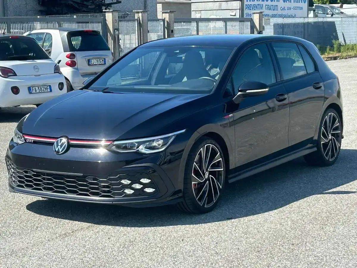 Usata VW Golf VIII GTI 245 CV (180 kW) 2023 Nero Berlina