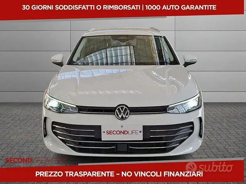 Usata VW Passat Business 122 CV (89 kW) 2024 Bianco Station wagon
