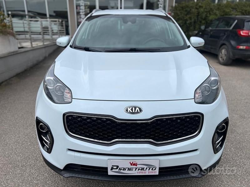 Usata Kia Sportage Style 116 CV (85 kW) 2018 Bianco SUV