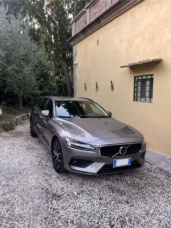 Usata Volvo V60 2019 Grigio Station wagon