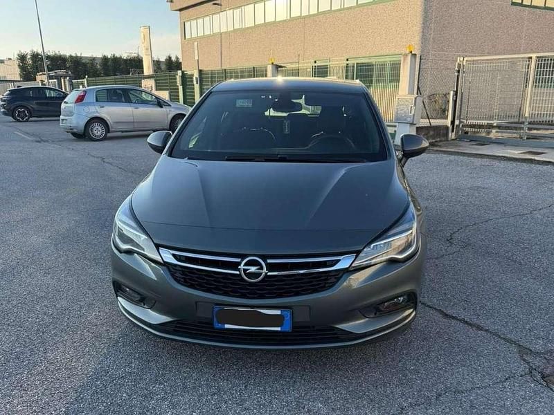 Usata Opel Astra Innovation 136 CV (100 kW) 2019 Grigio Berlina