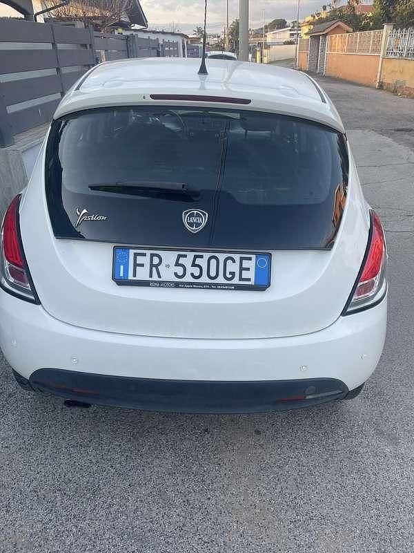 Usata Lancia Ypsilon 69 CV (50 kW) 2014 Utilitaria