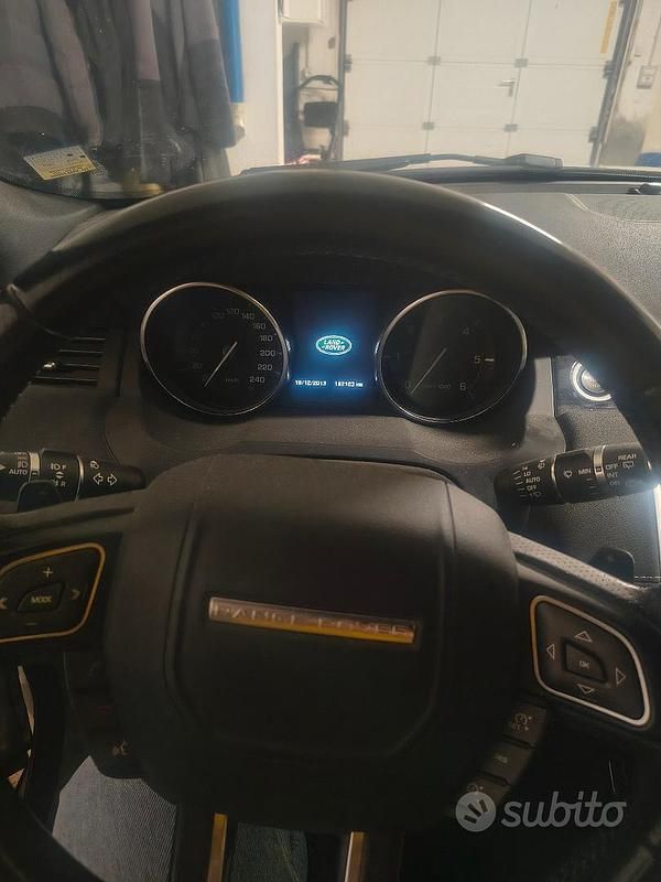 Usata Land Rover Range Rover evoque Dynamic 190 CV (139 kW) 2014 Grigio SUV