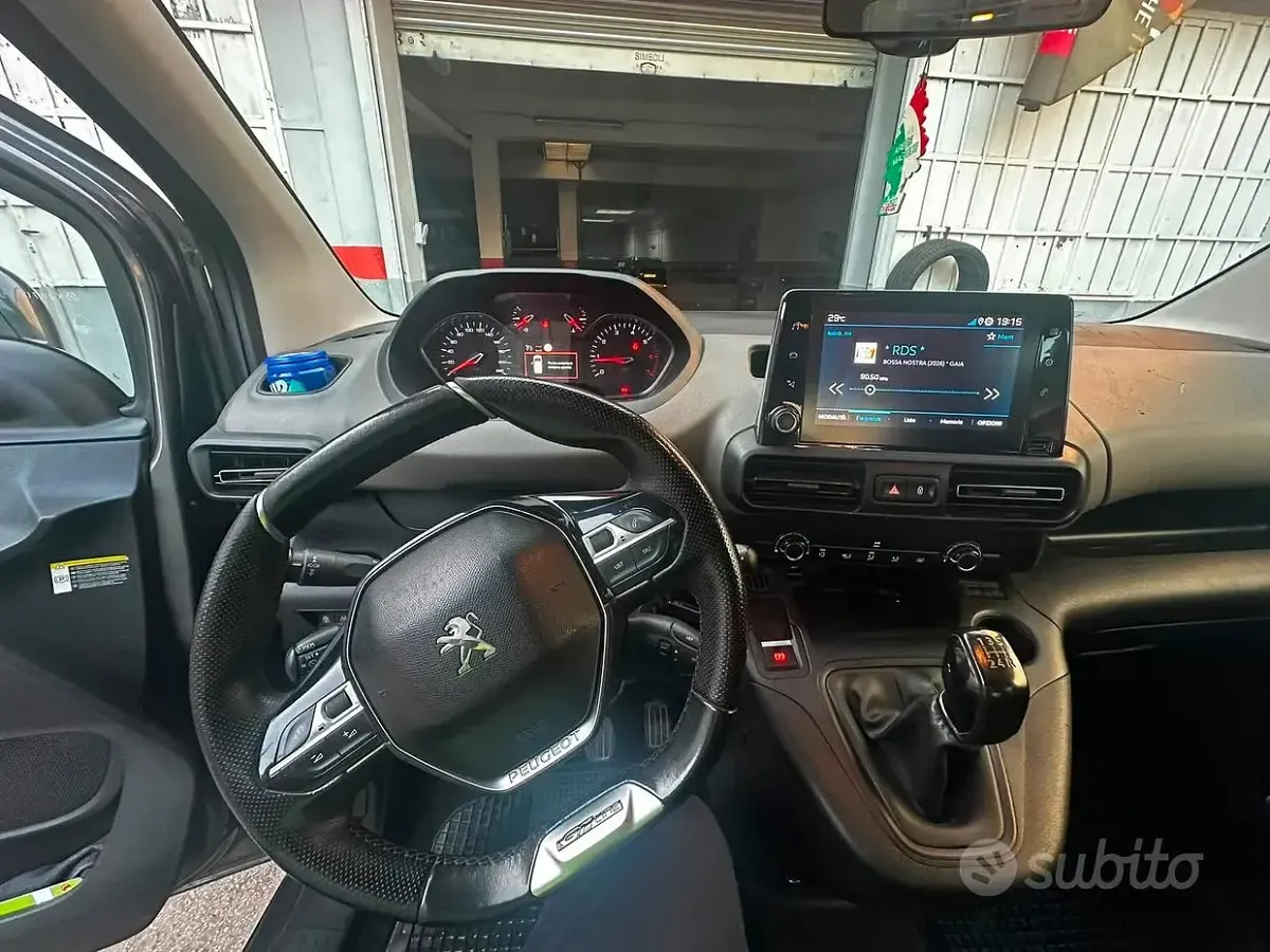 Usata Peugeot Rifter 102 CV (75 kW) 2020 Monovolume